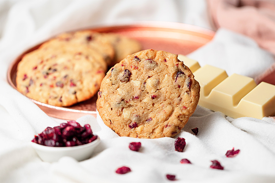 White Chocolate & Cranberry Cookie